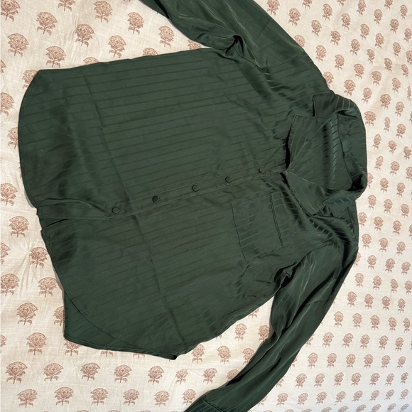 Nuuds Green Satin Pajama Set Relaxed Fit - Picture 4 of 5